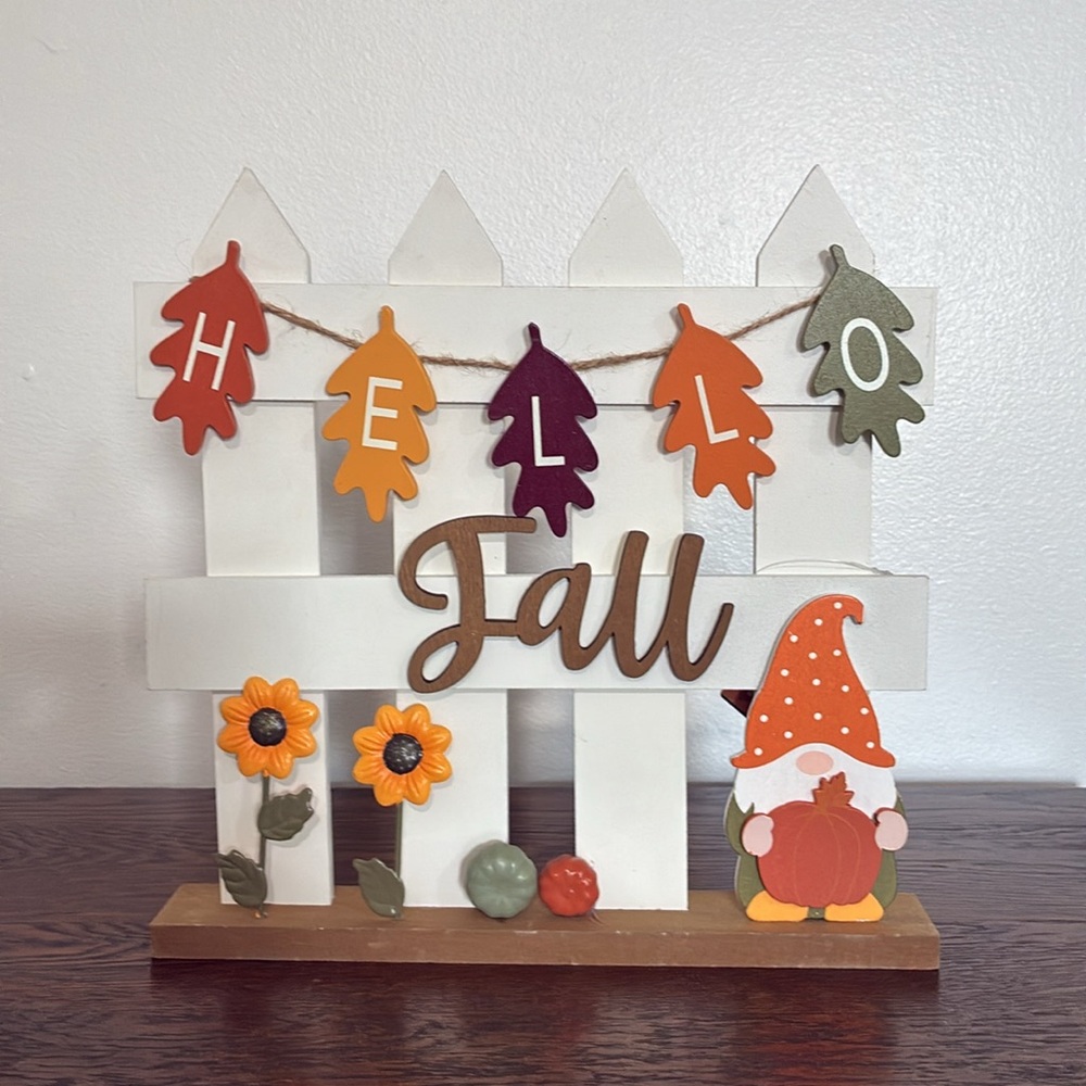 NWT- HELLO FALL Leaf Banner- Wooden Fence Decor Sign w/ Gnome, Pumpkins & 🌻